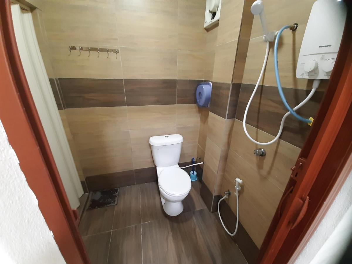 Mn Ferringhi Inn Batu Feringgi Exteriör bild