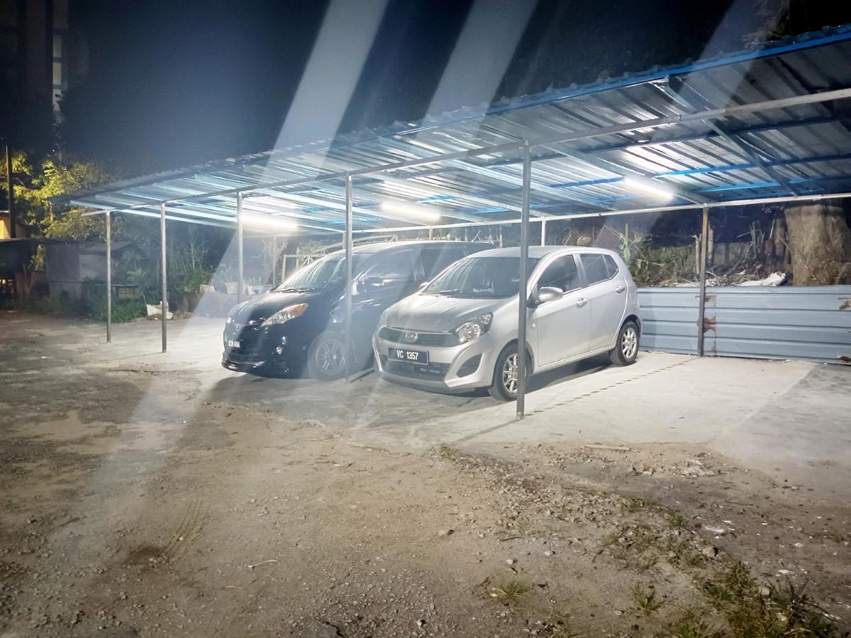 Mn Ferringhi Inn Batu Feringgi Exteriör bild